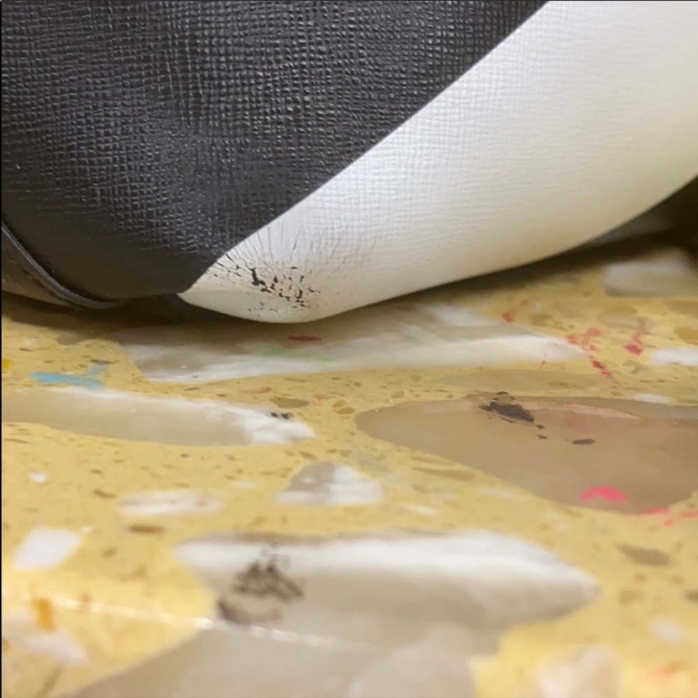 Off-White Medium Reversible Diagonal Stripe Tote - image 3